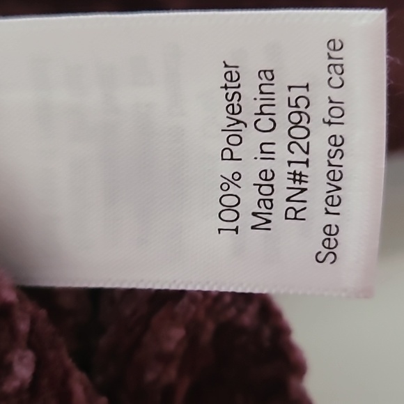 SO BRAND WOMENS JUNIOR CHENILLE PLUM V-NECK PULLOVER SWEATER SIZE MEDIUM - Picture 9 of 16